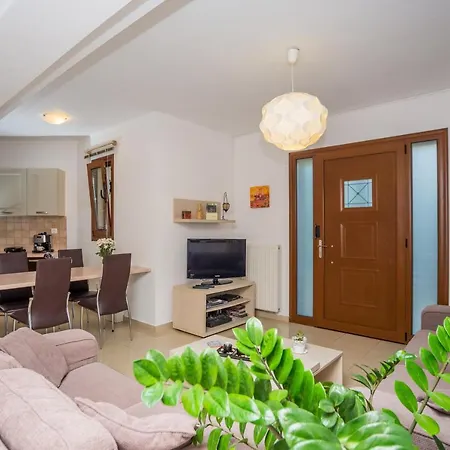 Διαμέρισμα Lila's House Rhodes City